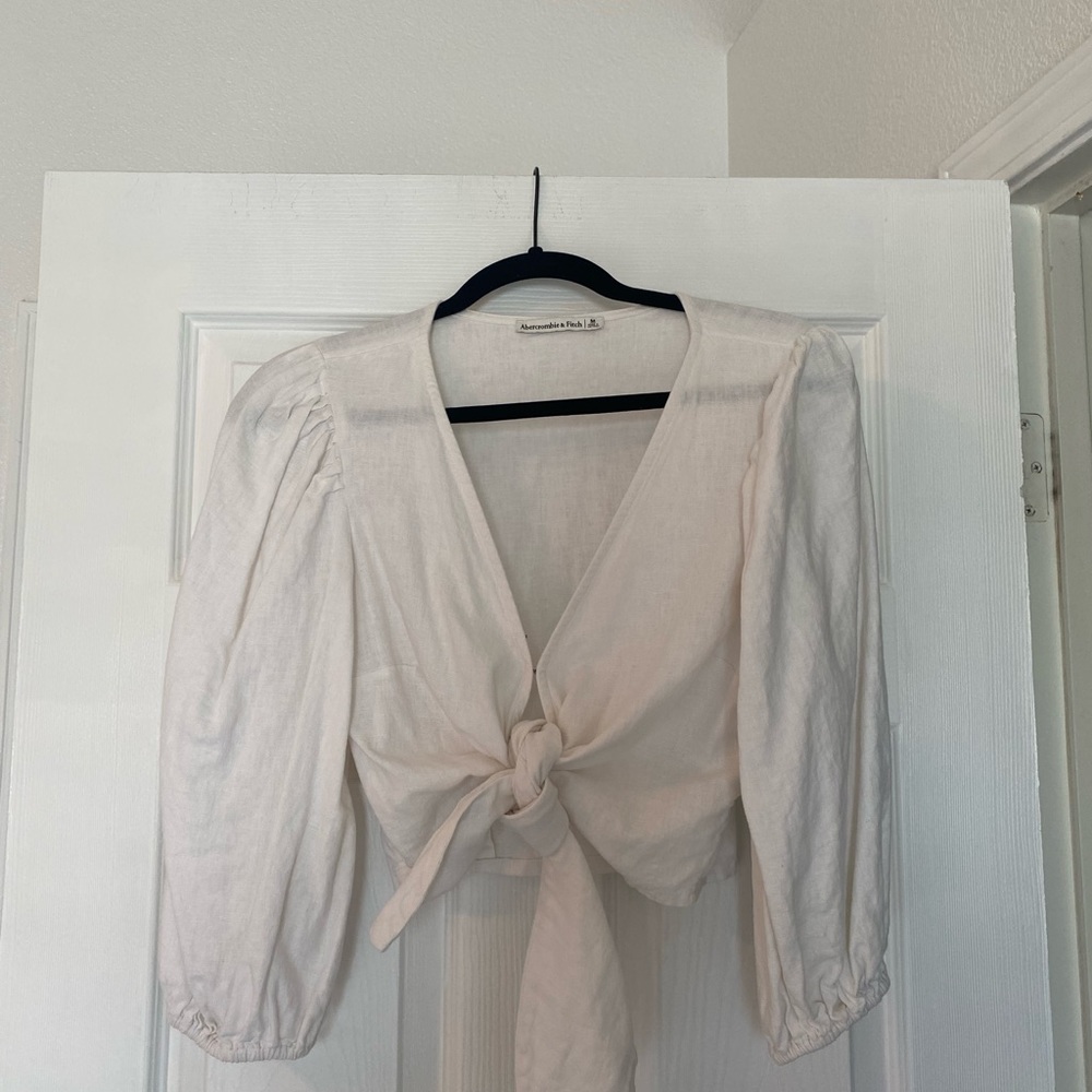 Abercrombie & Fitch Linen Tie Front Top